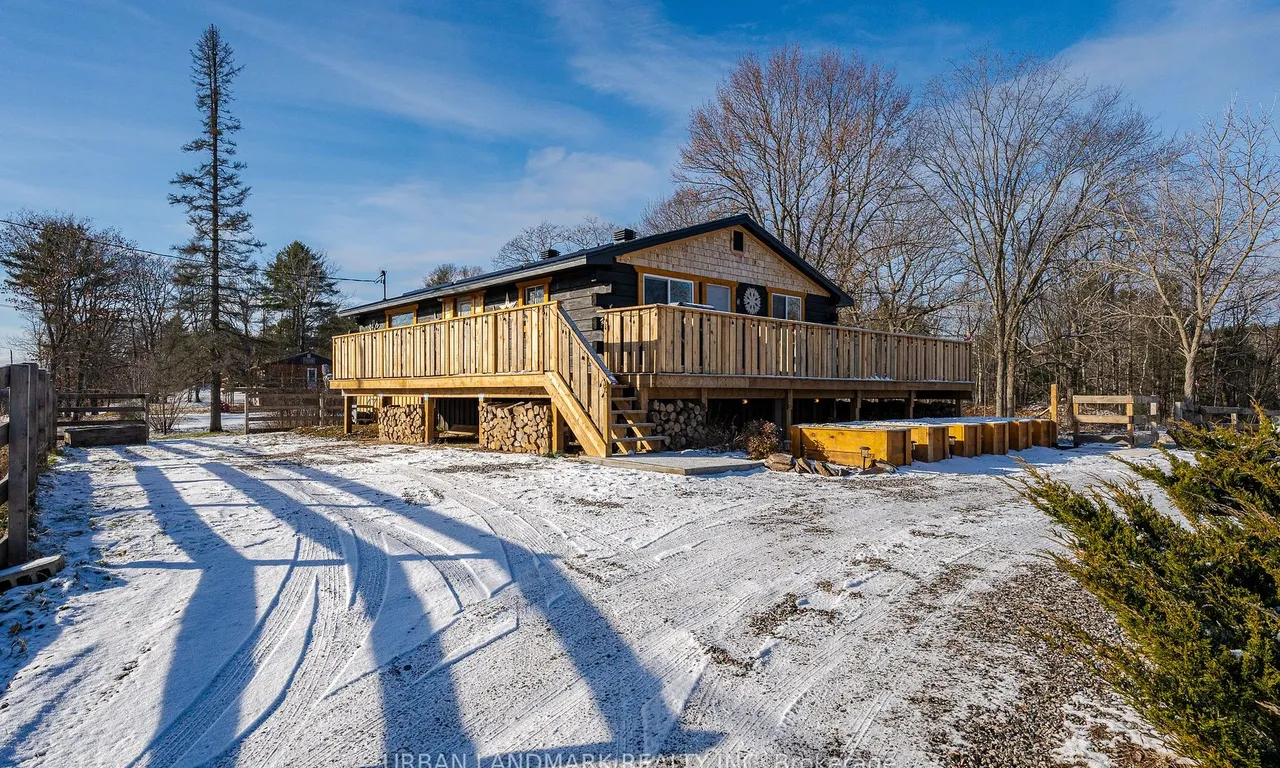 112783 Highway 7, Addington Highlands, ON K0H 1Z0