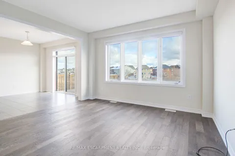 13 Cahill Dr, Brantford, ON N3T 0V5