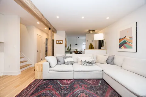 1343 Leaside Ave, Carlington - Central Park, ON K1Z 7R2