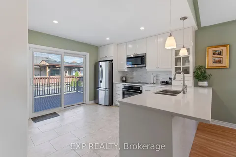 24 Quaker Rd, Welland, ON L3C 7K7