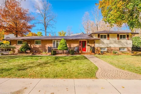 119 BRISTOL St, Guelph, ON N1H 3L8