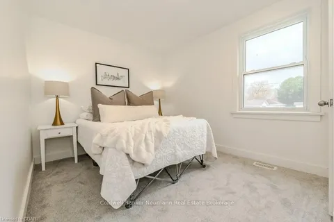 80 YORK Rd, Guelph, ON N1E 3E6