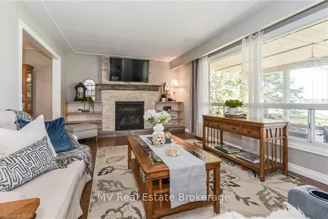 912 SCOTLAND St, Centre Wellington, ON N1M 2W5