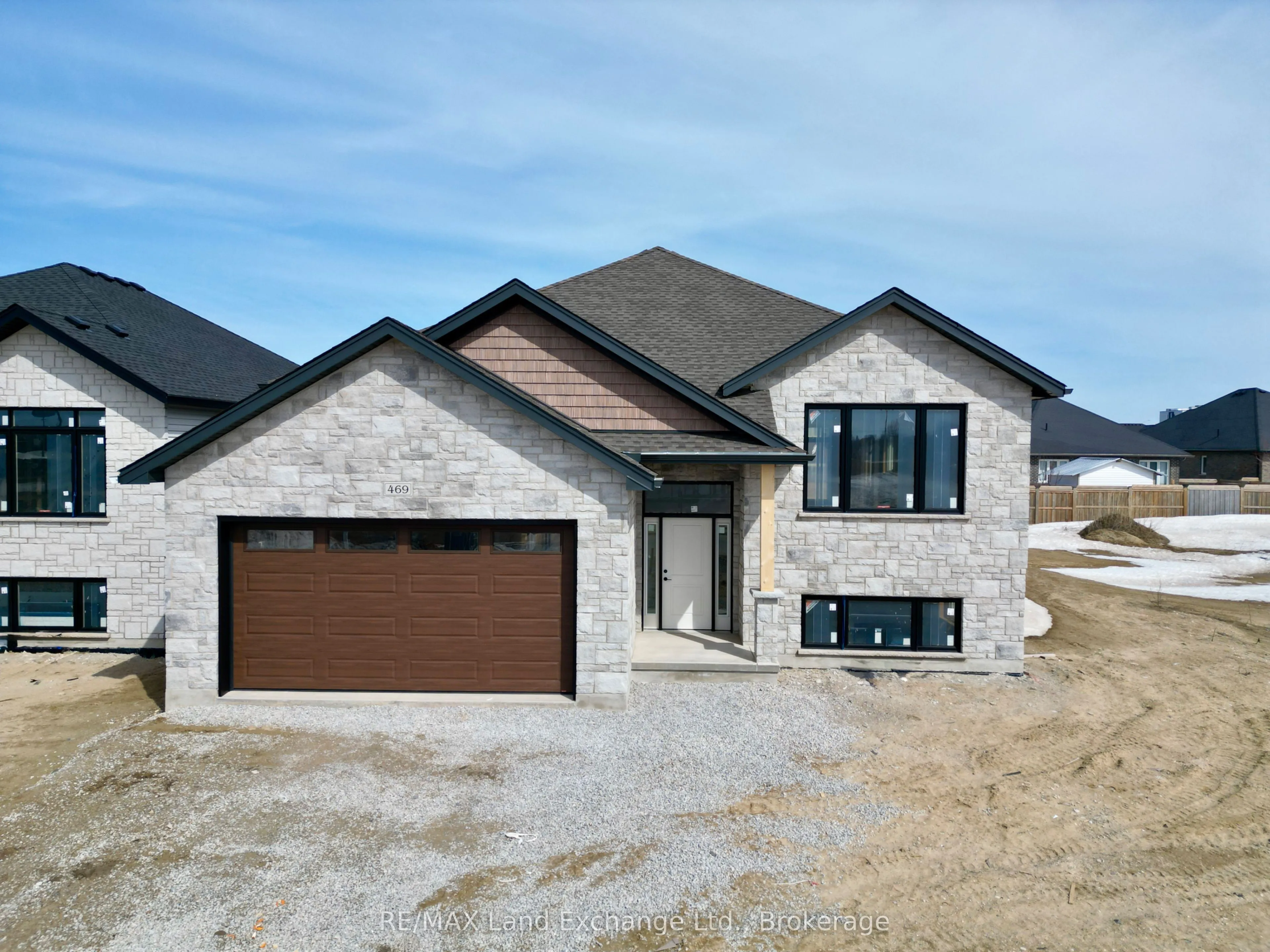 469 NORTHPORT Drive, Saugeen Shores, ON N0H 2C8