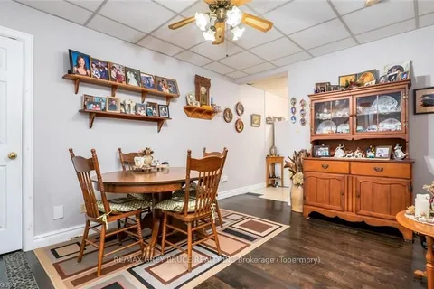 419 SCOTT St, South Bruce Peninsula, ON N0H 2T0