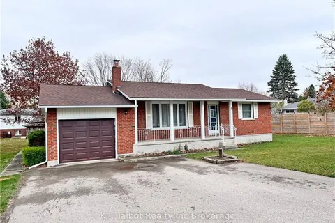 8 STANLEY Street, ON N7A 3X8