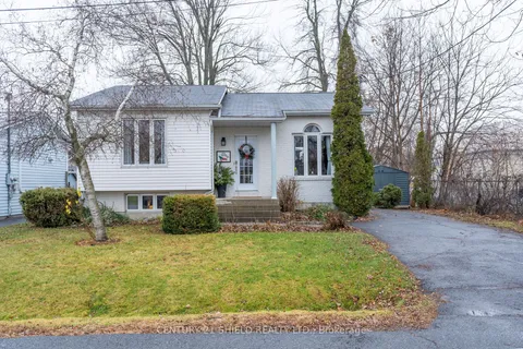 26 Queen St, South Glengarry, ON K0C 1N0