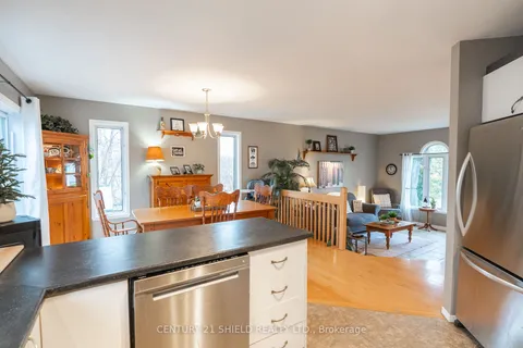 26 Queen St, South Glengarry, ON K0C 1N0