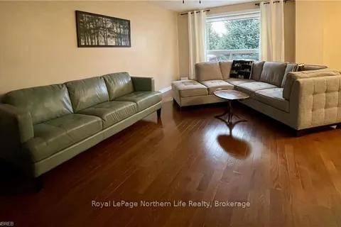 646 BROMLEY Ave, North Bay, ON P1B 9H9