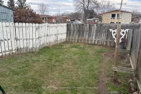 1 ECHO Pl, North Bay, ON P1A 2P3