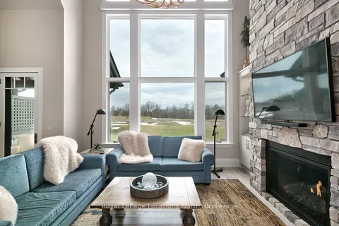 129 GEORGIAN BAY Lane, Blue Mountains, ON N0H 1J0