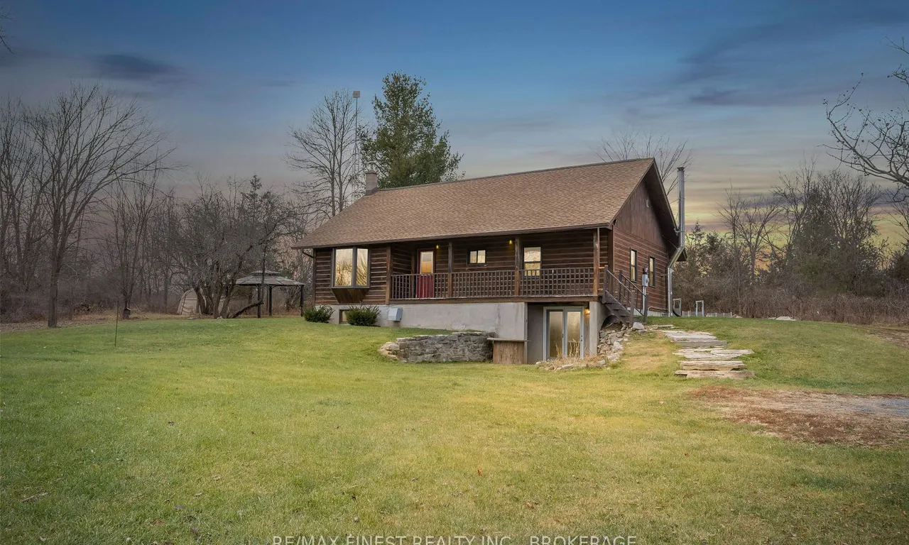 5356 Long Swamp Rd, South Frontenac, ON K0K 3N0