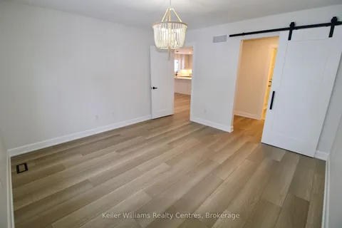 861 22nd Avenue A, Hanover, ON N4N 0C5