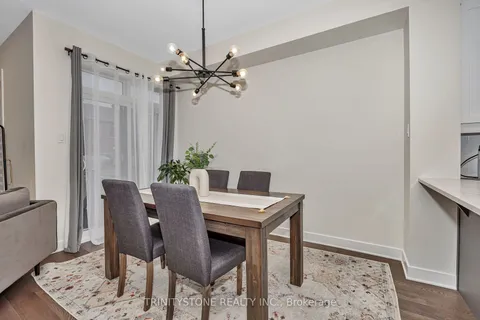 716 Twist Way, Kanata, ON K2V 0M8