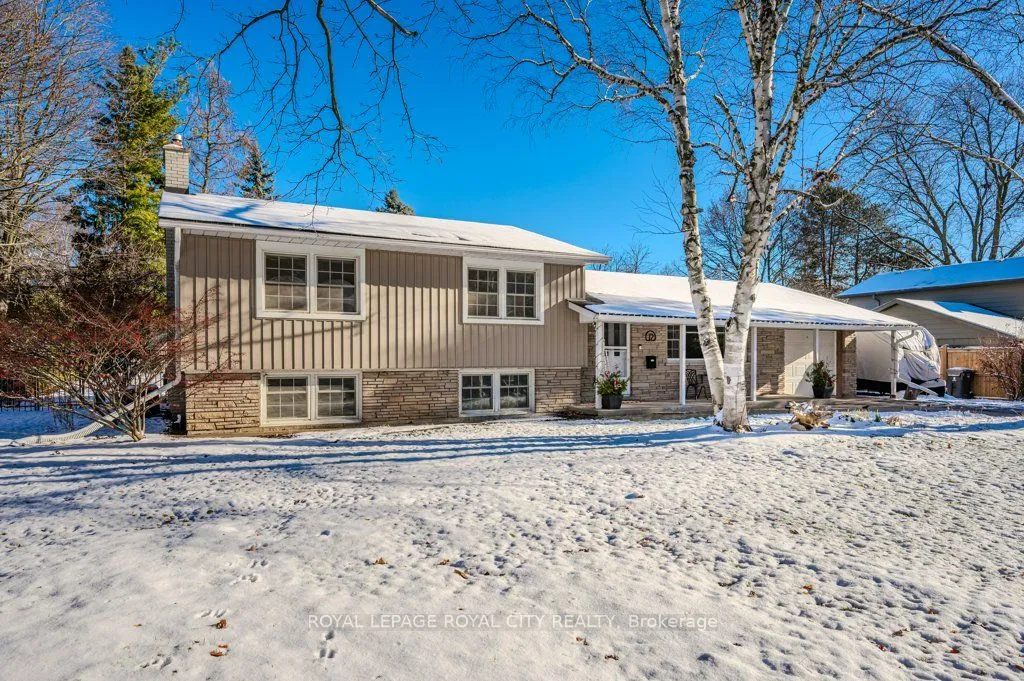 12 Evergreen Dr, Guelph, ON N1G 2M6