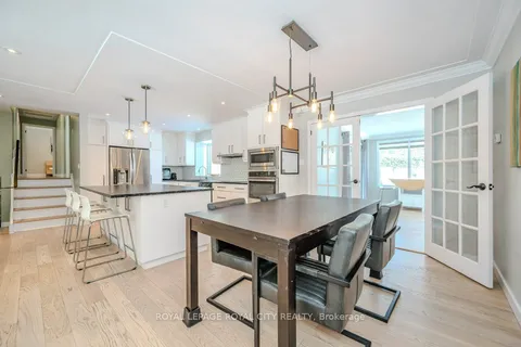 12 Evergreen Dr, Guelph, ON N1G 2M6