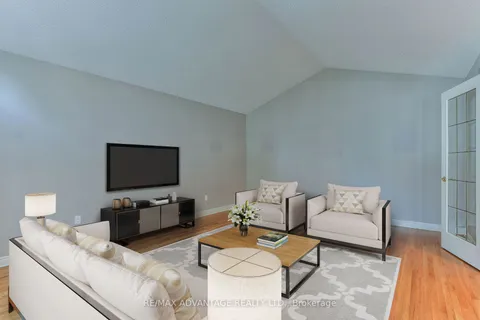 548 Rosecliffe Terr, London, ON N6K 4H5