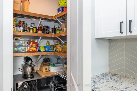 60 Stokes Dr, Carleton Place, ON K7C 0J7