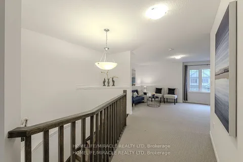 27 Mclaren Ave, Brantford, ON N3T 5L5