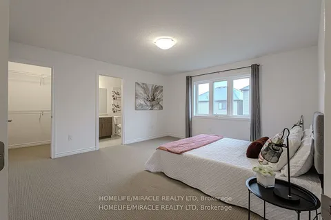 27 Mclaren Ave, Brantford, ON N3T 5L5