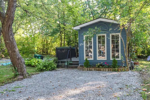 8845 LUNDY`S Lane, Niagara Falls, ON L2H 1H5