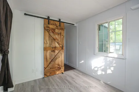 8845 LUNDY`S Lane, Niagara Falls, ON L2H 1H5