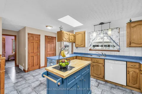 3076 John St, Edwardsburgh/Cardinal, ON K0E 1E0