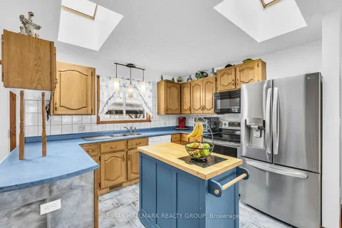 3076 John St, Edwardsburgh/Cardinal, ON K0E 1E0
