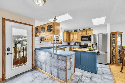 3076 John St, Edwardsburgh/Cardinal, ON K0E 1E0