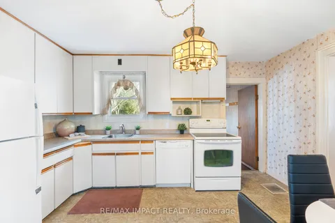 18 Spencer Street, ON K9A 2G3