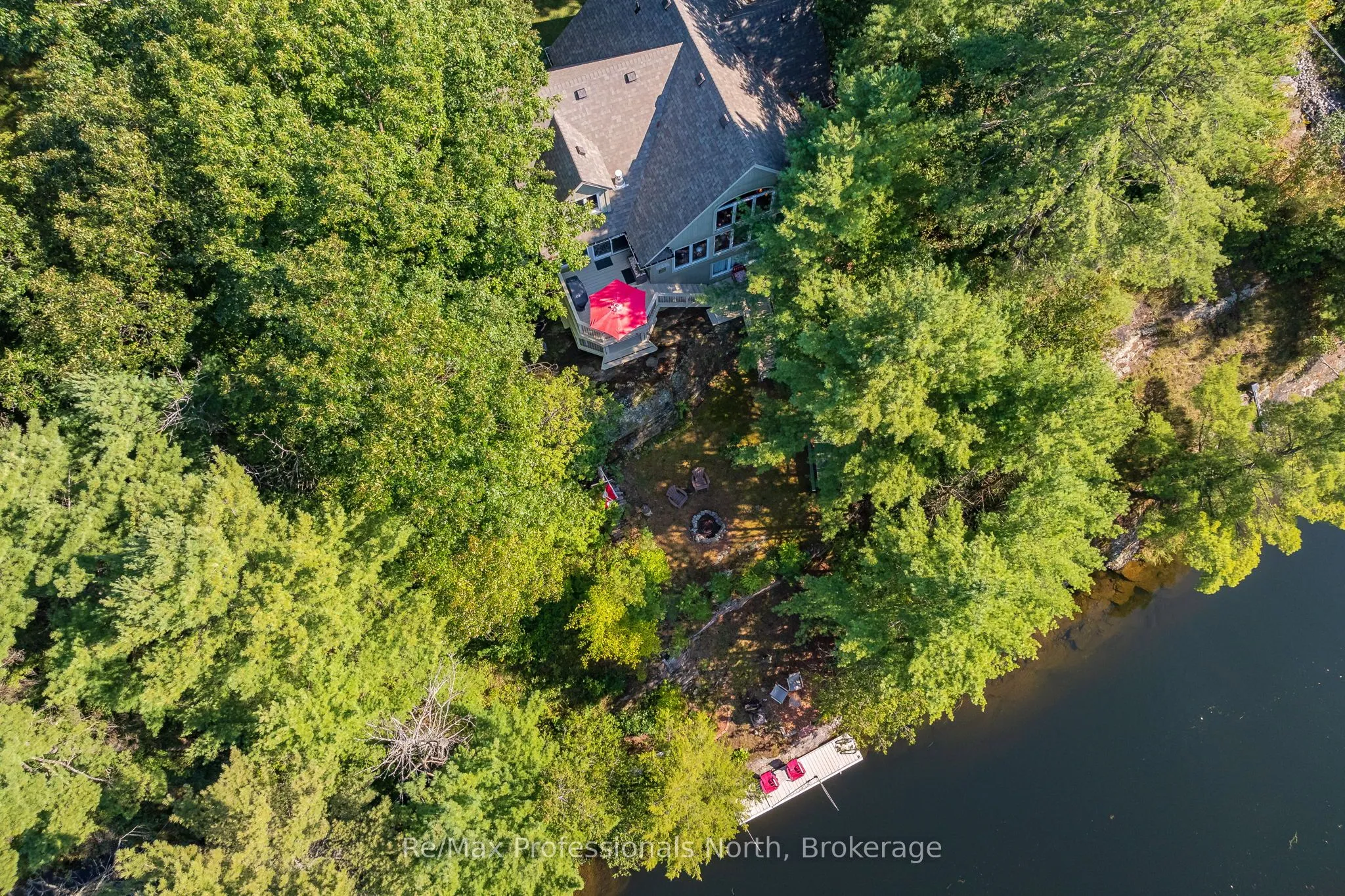 1005 Laidlaw Avenue, Gravenhurst, ON L0K 2B0