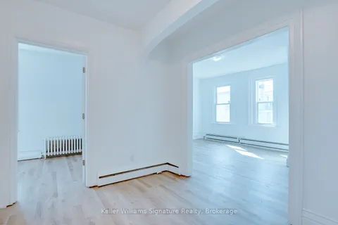 43 Centre Street, St. Catharines, ON L2R 3A8