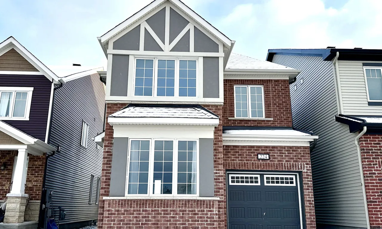 Detached 3 bedroom 3 bathroom at 224 CRANESBILL Rd in Kanata - MLS# X11882685