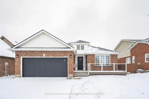 14 Dickinson Crt, Centre Wellington, ON N0B 1S0