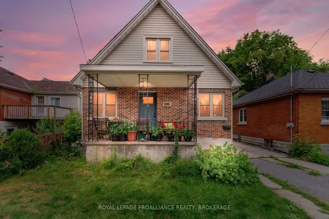205 Adelaide St, Kingston, ON K7K 1Y6