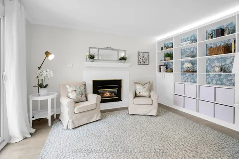 353 Lake St, Grimsby, ON L3M 1Z9