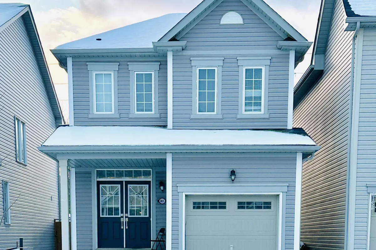 8835 Chickory Trail, Niagara Falls, ON L2H 2Y6