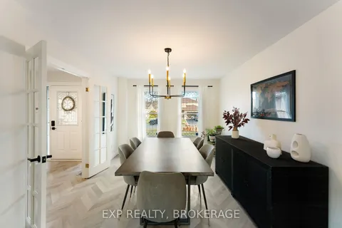 941 AMBLESIDE Cres, Kingston, ON K7P 2B5