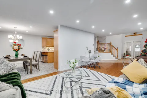 645 Interlaken Dr, Waterloo, ON N2T 2Y5