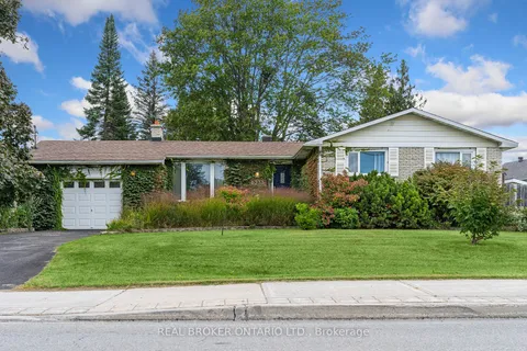 6233 PERTH St, Stittsville - Munster - Richmond, ON K0A 2Z0