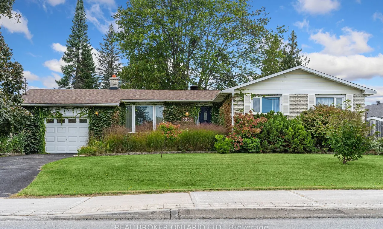 6233 PERTH St, Stittsville - Munster - Richmond, ON K0A 2Z0