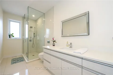 5 ZEPHYR Heights, North Bay, ON P1B 8G2
