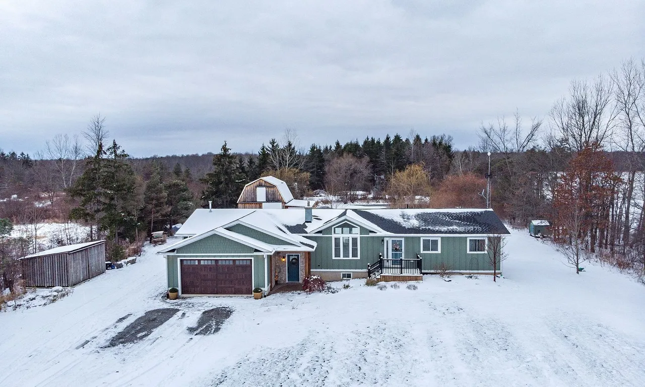 12895 King Rd, Niagara Falls, ON L2E 6S6