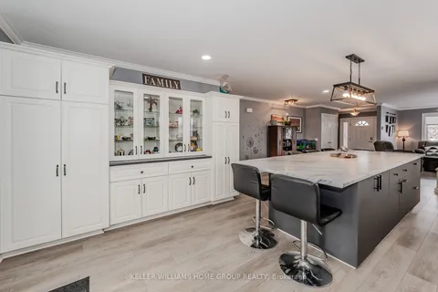 6 Abraham Dr, Stratford, ON N5A 8A9