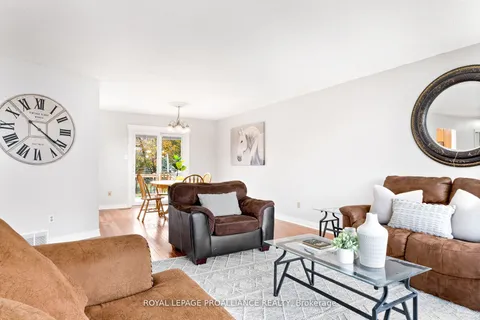 56 Harbour St, Brighton, ON K0K 1H0