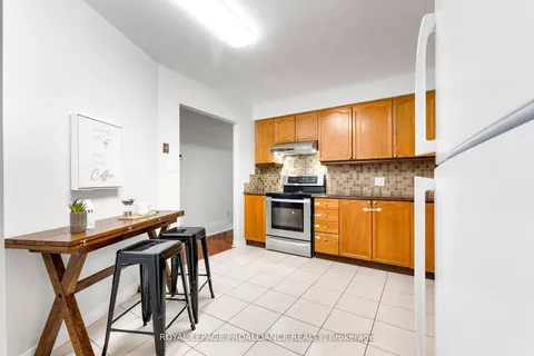 56 Harbour St, Brighton, ON K0K 1H0