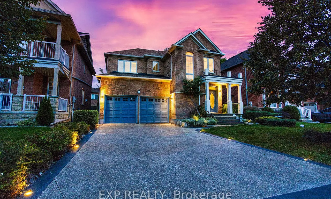 96 Glenmeadow Cres, Hamilton, ON L8E 6C2