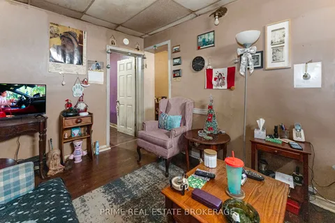 234 Maitland Street, ON N6B 1M4