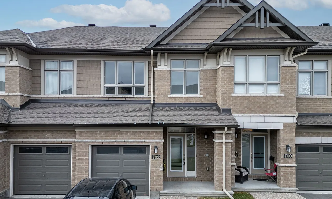 762 Cairn Cres, Orleans - Convent Glen and Area, ON K1W 0P4