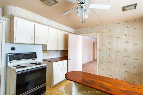 325 West St, West Lincoln, ON L0R 2A0